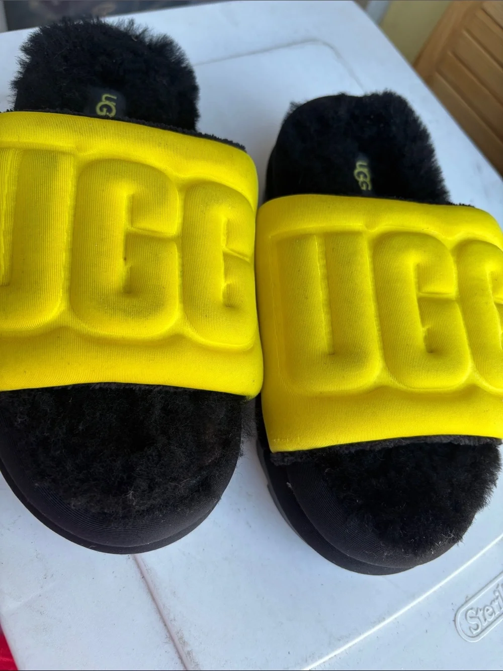 UGG Kids Black and Yellow Fluff Slide Sandals